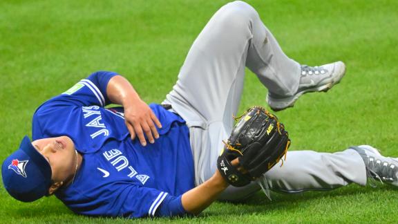 Toronto Blue Jays outfielder Kevin Kiermaier receives stiches