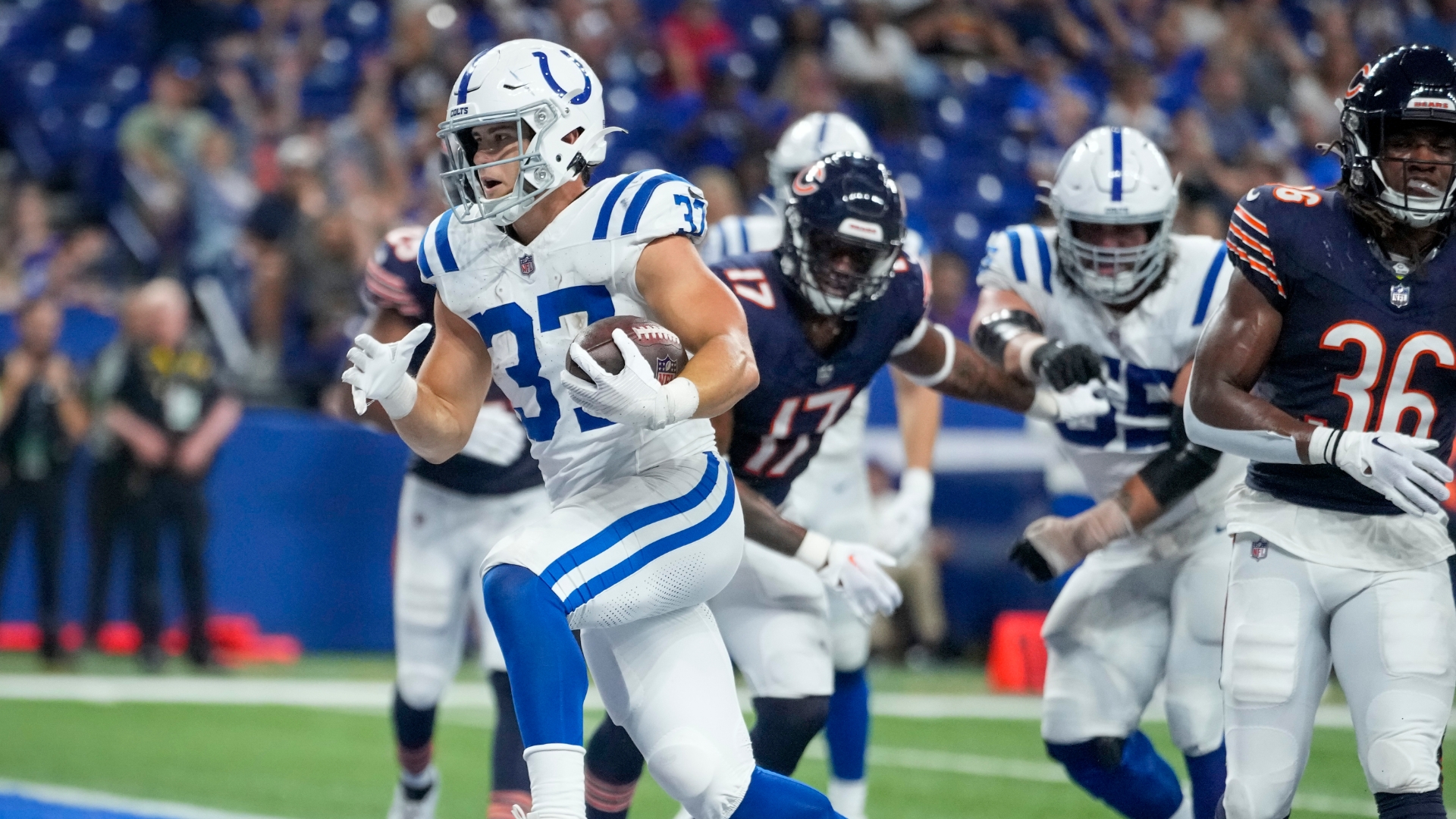 Richardson, Fields sit out as Ehlinger rallies Colts past Bears, 24-17 ...