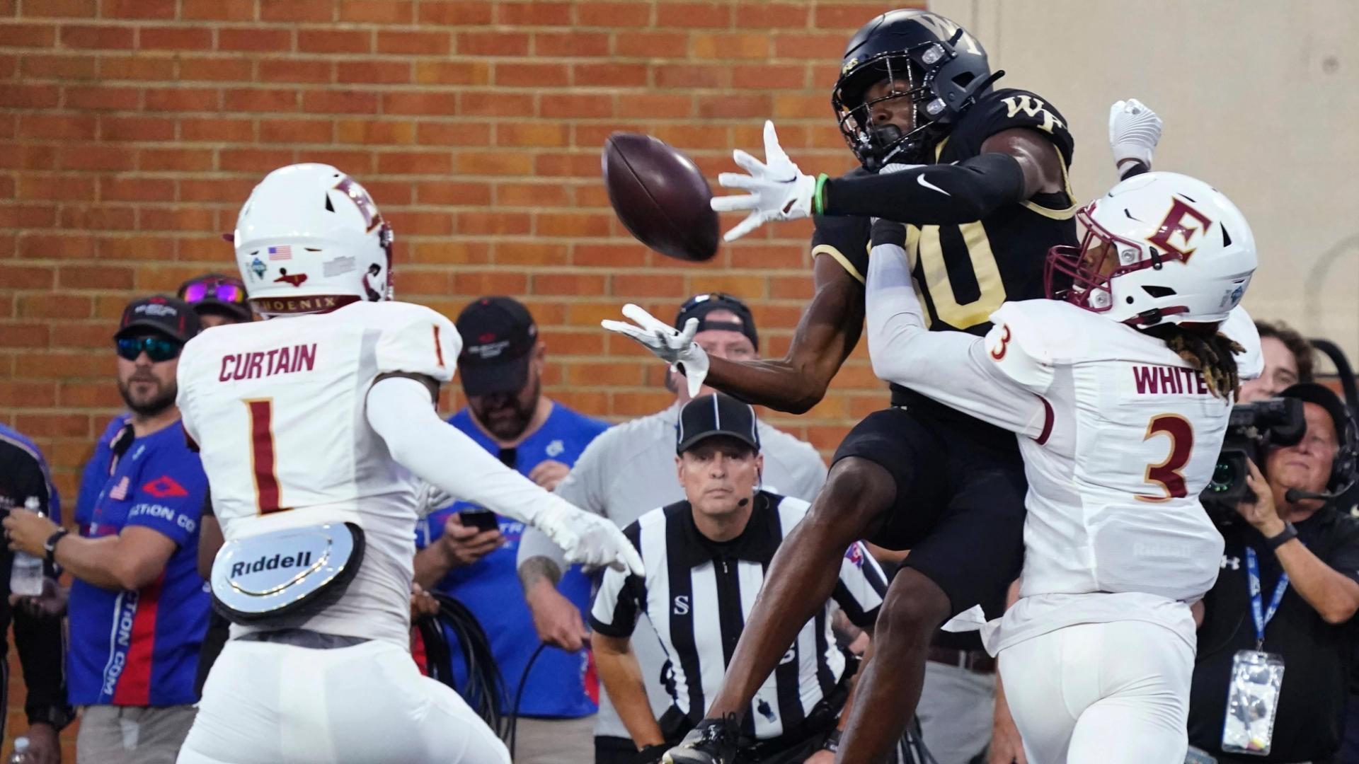 Sheets shows up to lead Wake Forest to 10-run win