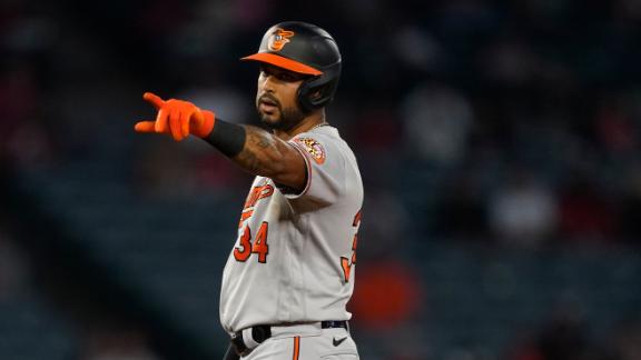 Henderson's 3-run homer sends the AL-leading Orioles to a 6-3 win over the  Ohtani-less Angels