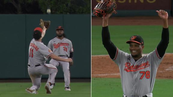 Ken Griffey Jr. and Brian McCann face-off at BP as Team USA watches - ESPN  Video