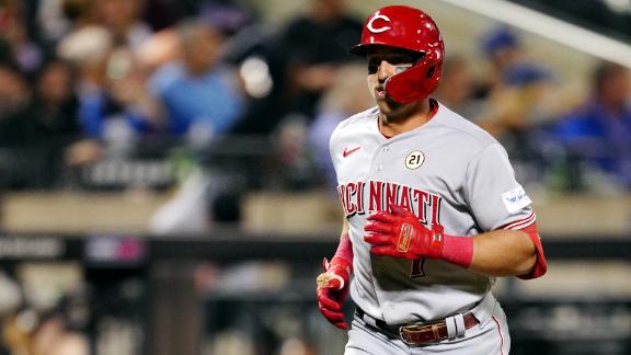 India homers in 7th to help Reds beat Mets 5-3, keep pace in wild-card race