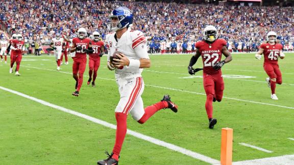 Jones throws for 321 yards; Giants rally from 21-point deficit to beat  Cardinals 31-28, Pro Sports