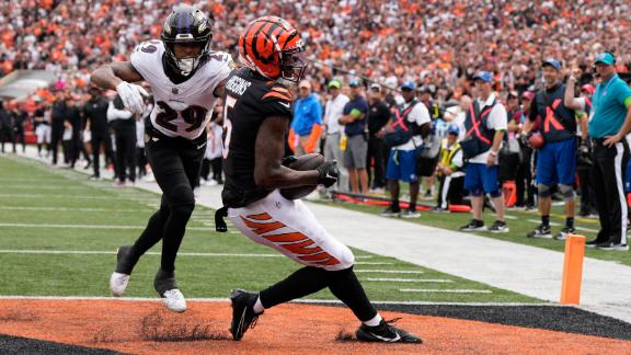 Bengals' Charlie Jones returns punt 81 yards for TD vs Ravens - ESPN