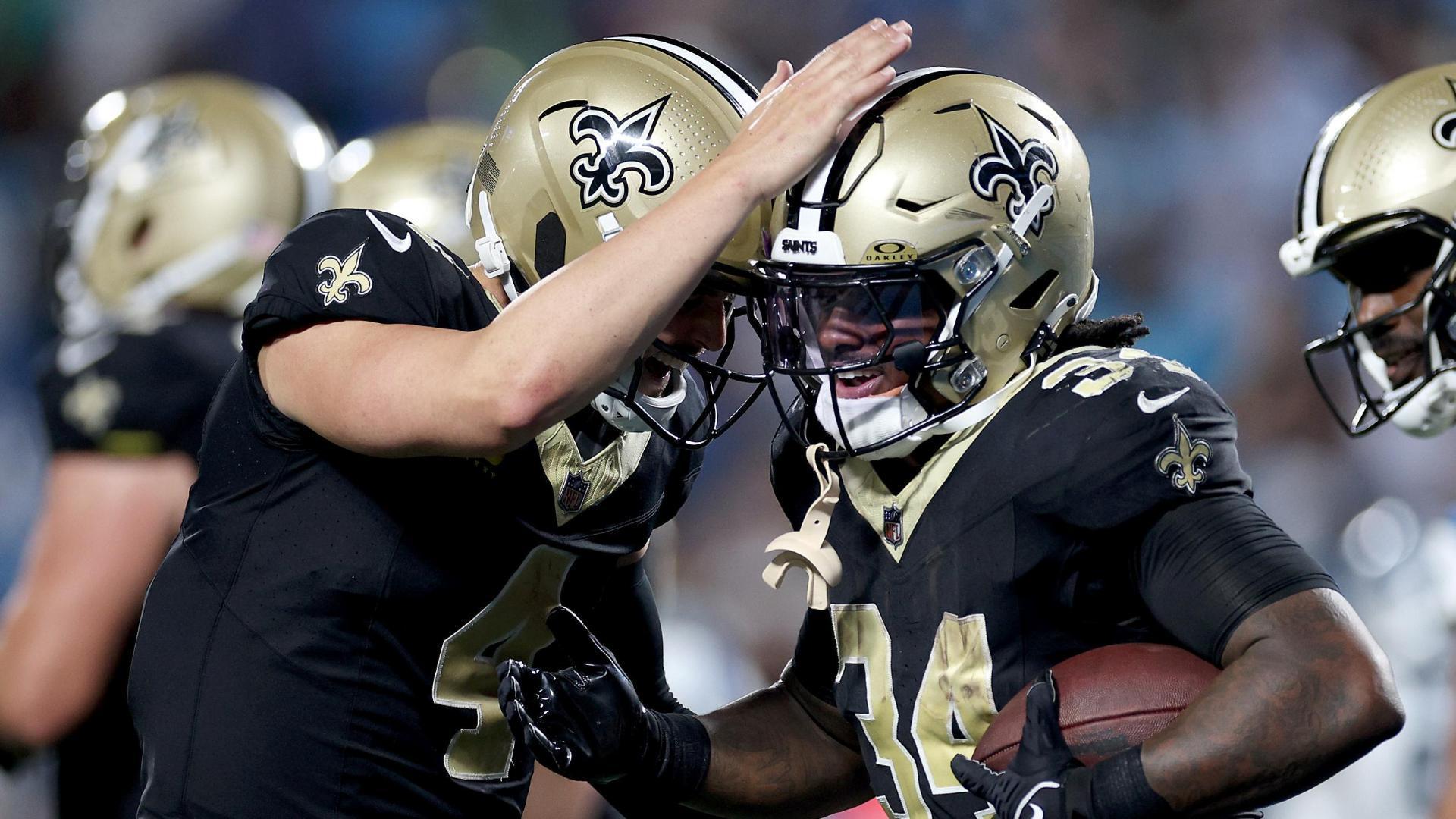 Tony Jones Jr. scores twice, Saints' defense shuts down Panthers