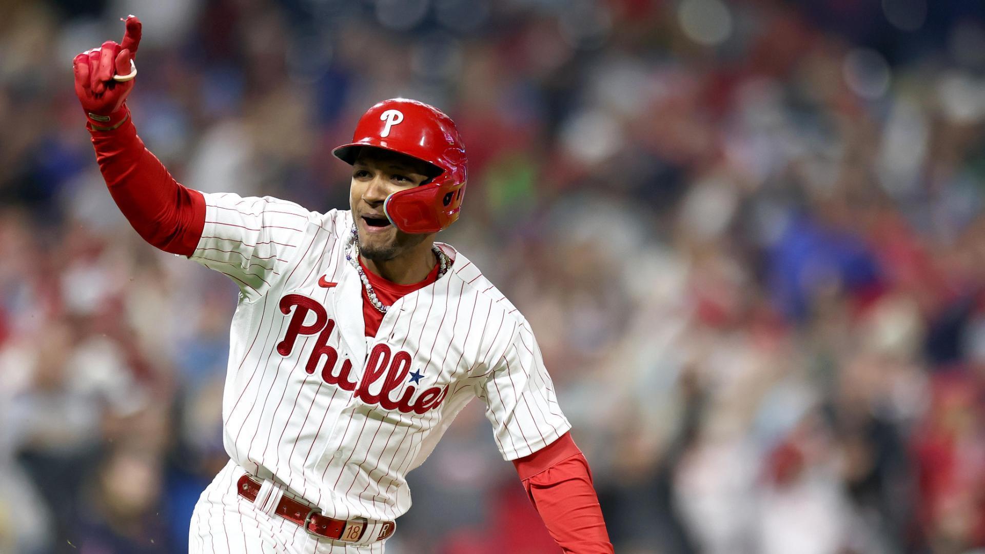 Phillies fans shower Trea Turner with standing ovation