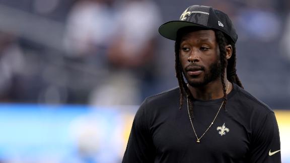 How does Alvin Kamara's suspension affect his fantasy draft value?