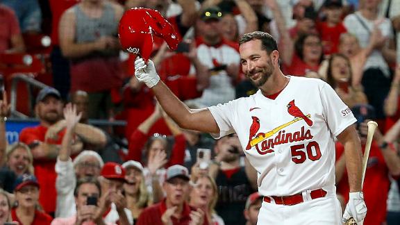 Adam Wainwright Confirms He's Coming Back for 2022 - How About a