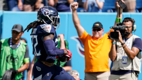 Henry runs for TD, throws for score as Titans rout Burrow, Bengals 27-3, Sports