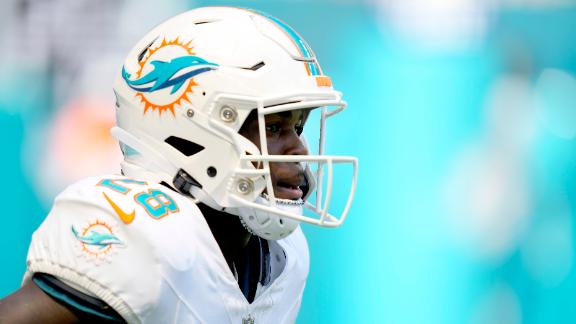 Miami Dolphins running back De'Von Achane's best plays in 120-yard