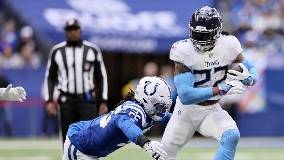 After the win vs the Titans, Derrick Henry swapped jerseys with