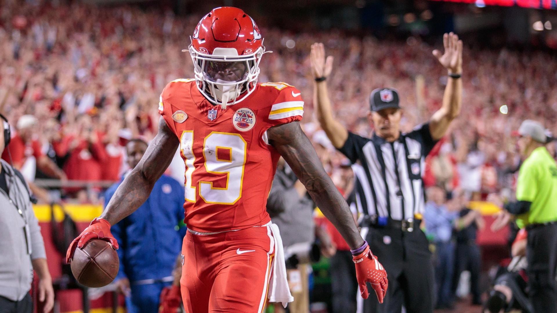 How Chiefs' Toney, Moore impact receiving core in new roles