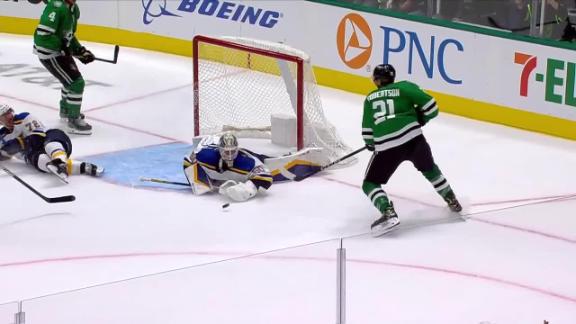 Refs and St Louis Blues tag team the Dallas Stars 2-1