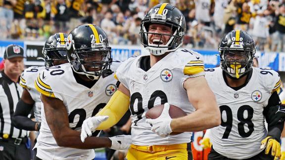 Steelers' offense awakens in fourth quarter, rallies for a 24-17