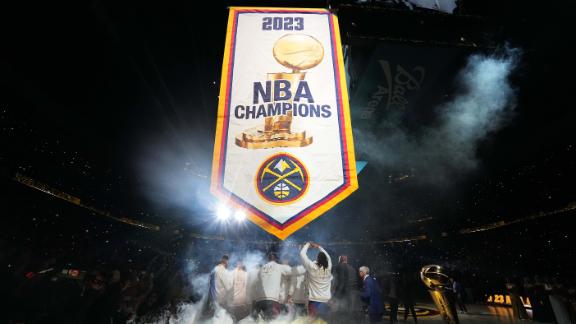 NBA: Lakers did right thing by not unveiling championship banner
