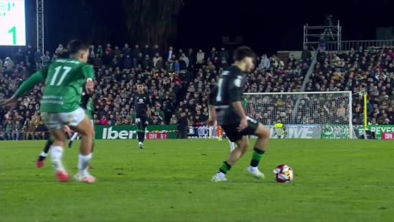 Borja Iglesias of Real Betis, left, and Miha Blazic of Ferencvaros TC vie  for the ball during the Europa League group G soccer match between Ferencvaros  TC and Real Betis in Groupama