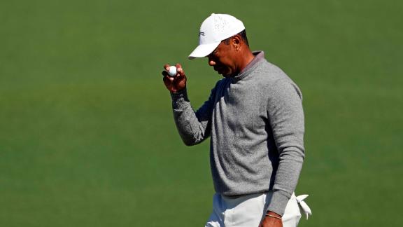 Tiger moves back to even with birdie putt on Hole 3