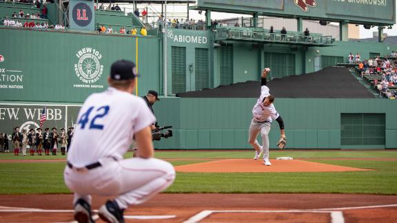 Gronk spikes 1st pitch at Red Sox game