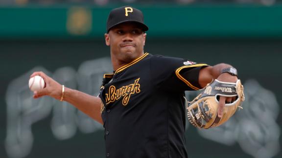 Russell Wilson takes Pirates BP, throws strike for first pitch