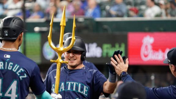 France and Ur  as hit 2-run HRs as Mariners beat Texas 4-3 to take series and top spot in AL West