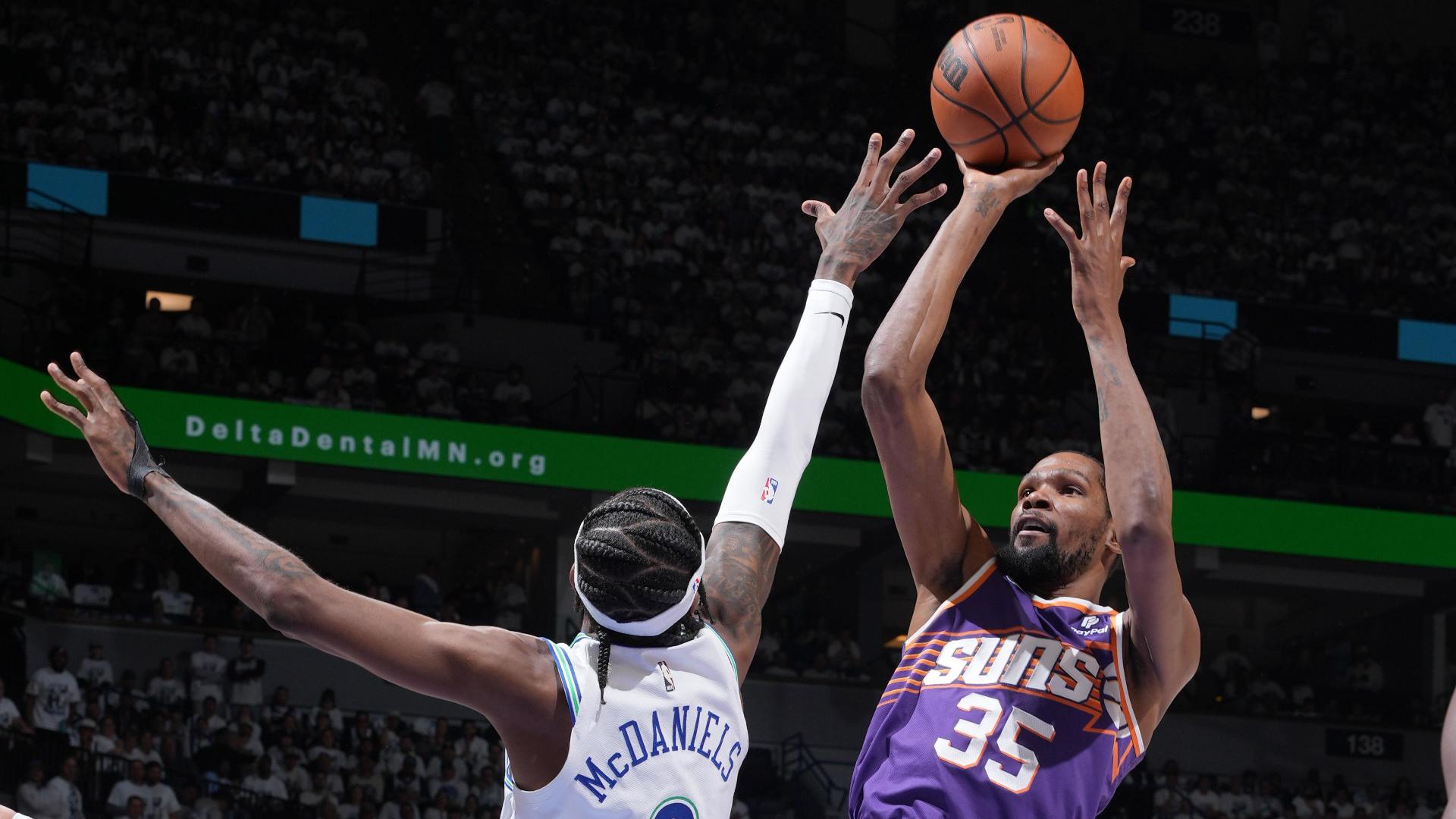 Kevin Durant fades away for the tough Phoenix basket in the second quarter.