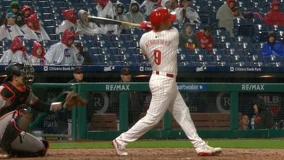 Phillies go up 14-3 on Whit Merrifield's solo HR