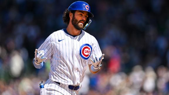 Dansby Swanson's solo HR gives the Cubs a 4-0 lead