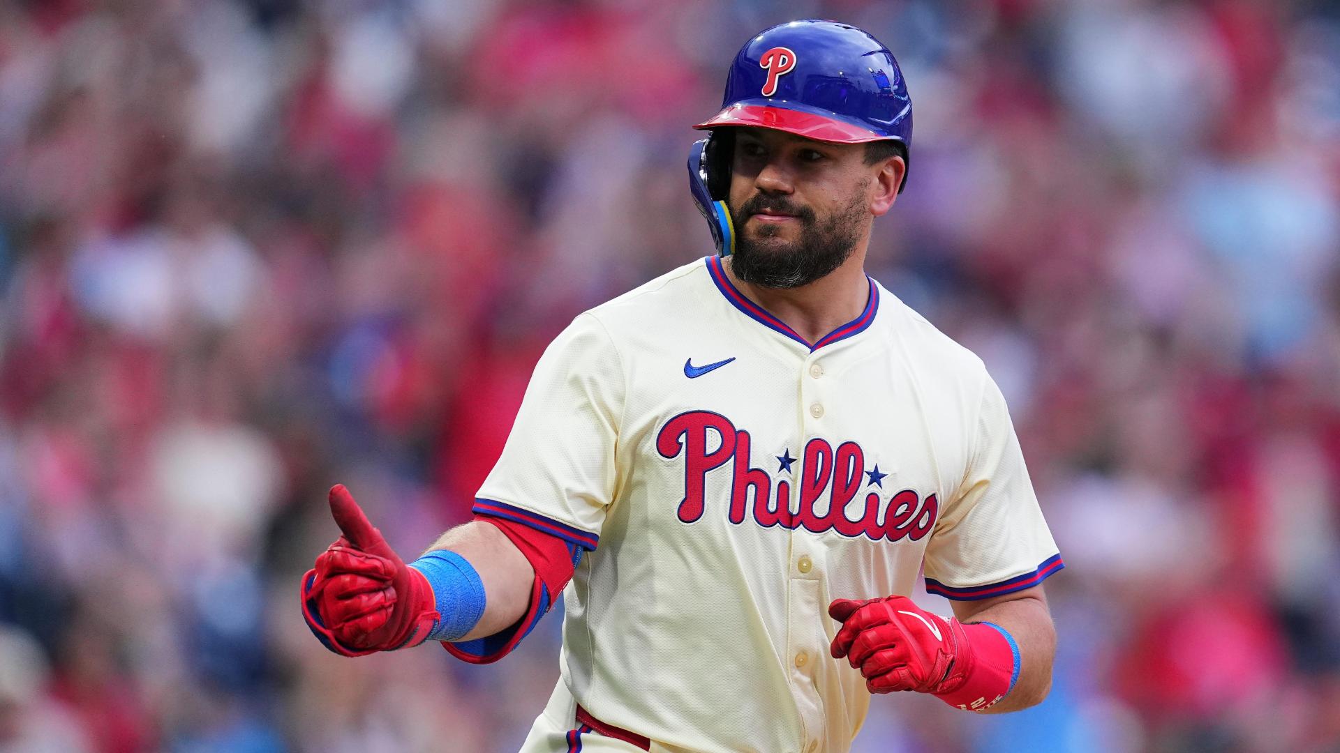 Harper homers  Wheeler strikes out 11 as Phillies complete 4-game sweep of Giants with 6-1 win