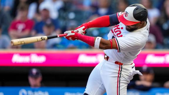 Twins hit trifecta of HRs in win over Mariners