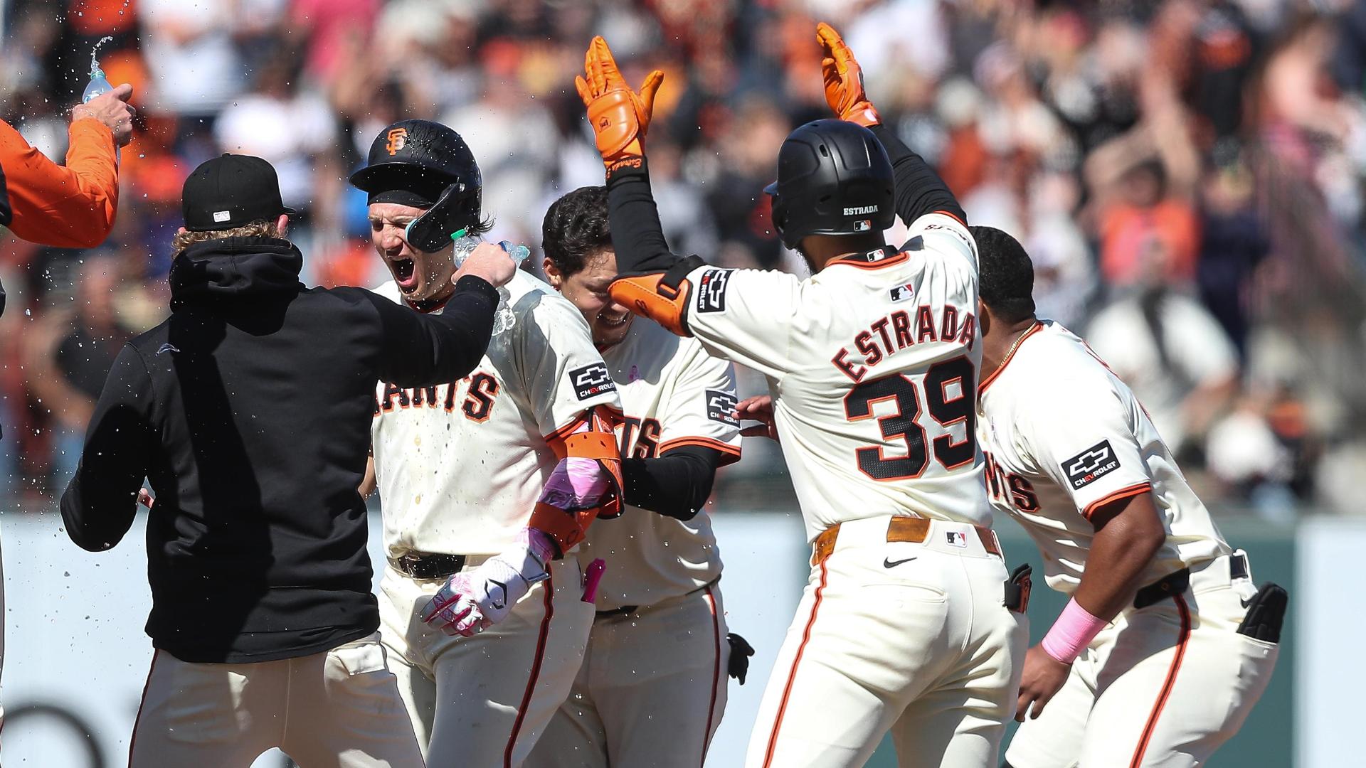 Casey Schmitt hits walk-off double in the 10th as Giants beat Reds 6-5, but lose Jung Hoo Lee