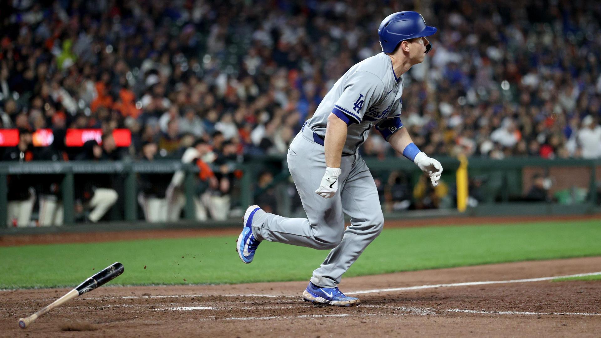 Will Smith s 2-run double leads the Dodgers past the Giants 6-4 in 10 innings