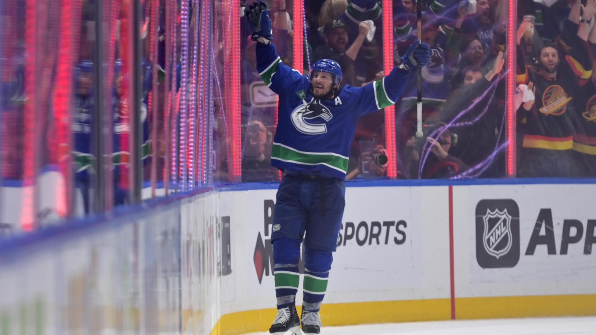 J T  Miller s late goal lifts Canucks past Oilers to take a 3-2 series lead