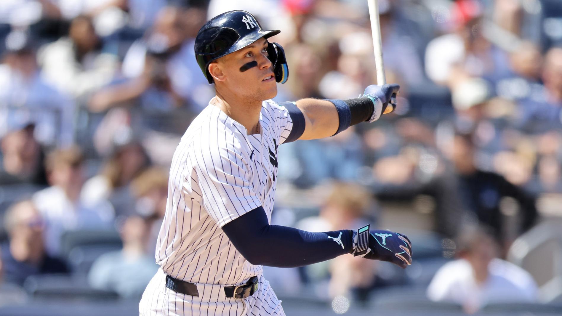 Yankees win 7th in a row  beat White Sox 7-2 for 3-game sweep as Judge and Berti homer