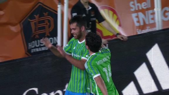 Sounders strike twice in second half  draw with Dynamo