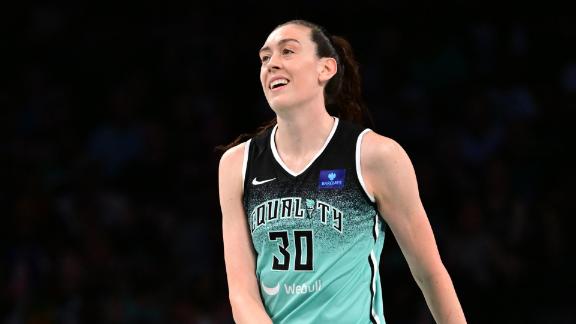 Breanna Stewart dominates with huge stat line in Liberty's win