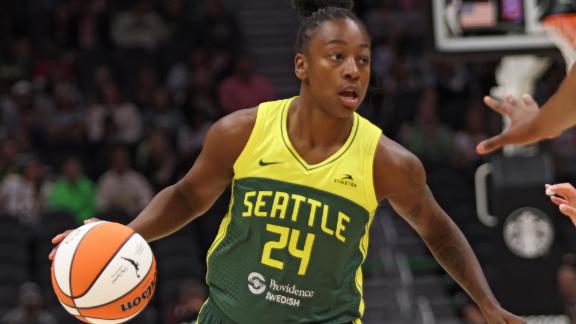 Jewell Loyd drops in and-1 to reach 30 points for the Storm