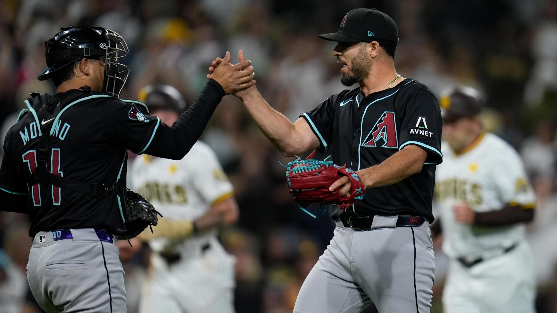 Christian Walker's 2-run single in the 10th gives the Diamondbacks a 7 ...