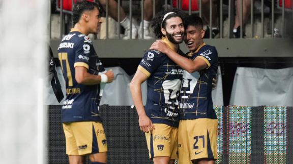 Unam pumas table top