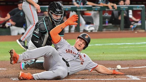 Giants Defeat Diamondbacks 6-3, Hurt Playoff Hopes