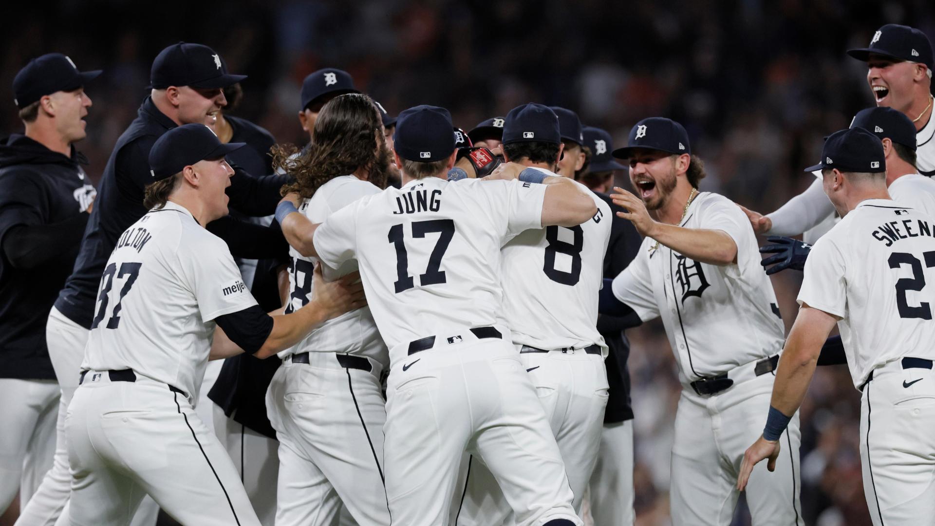 Tigers clinch AL wild card, ending playoff drought with 41 win over