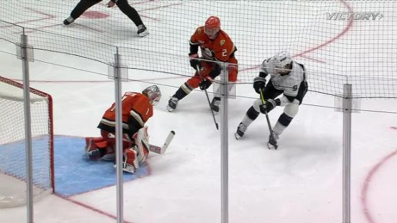 Los Angeles Kings Defeat Anaheim Ducks 4-1