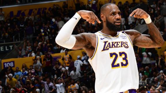 LeBron James scores a triple-double, Davis scores 31 points in the Lakers’ 131-127 win over the Kings