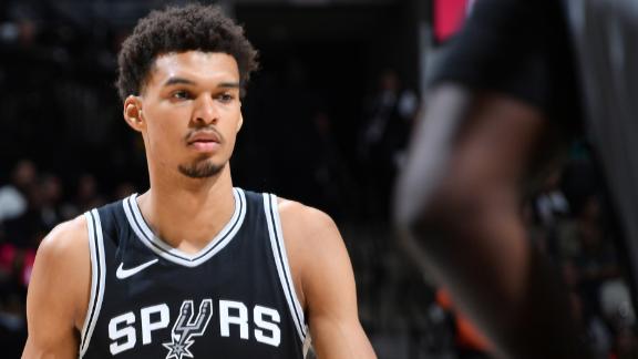 Victor Wembanyama drops 14 points, 20 rebounds, 5 assists and 4 blocks, but the Spurs fall to the Rockets for their second loss of the season.