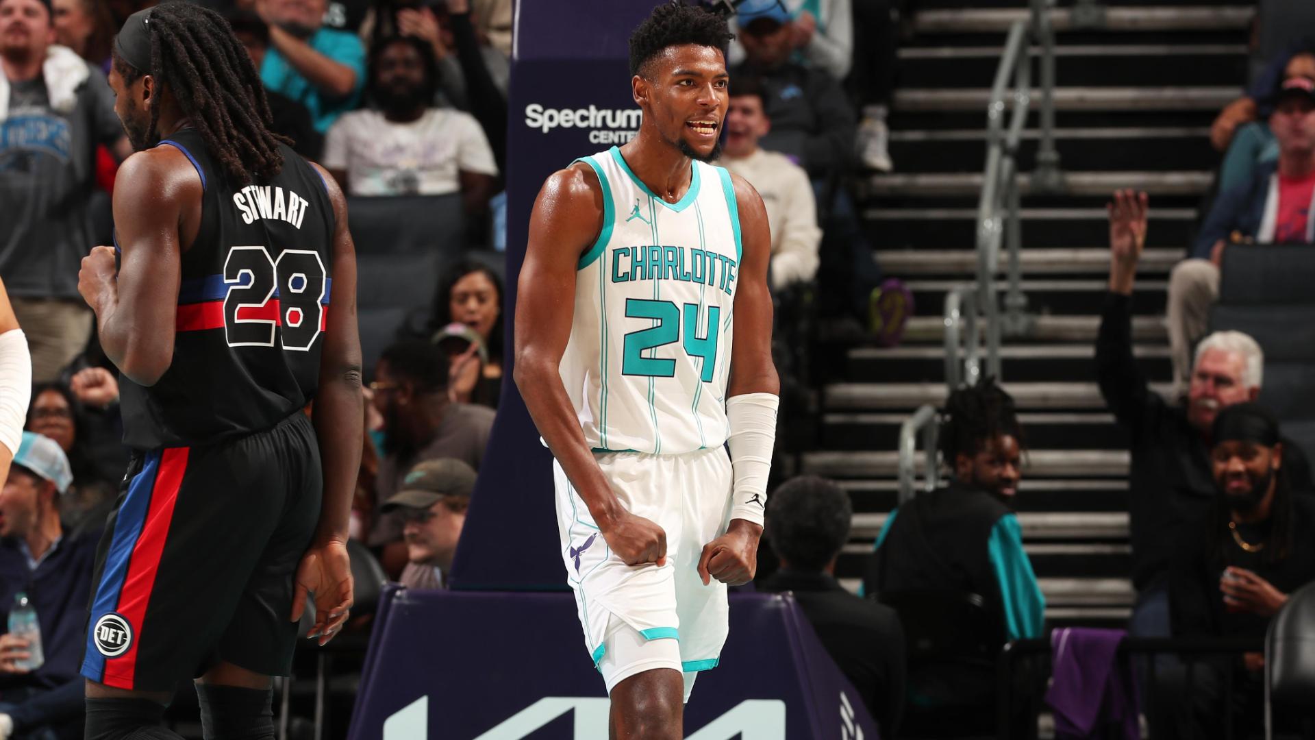 Brandon Miller takes flight and throws down an impressive half-court dime from LaMelo Ball.



