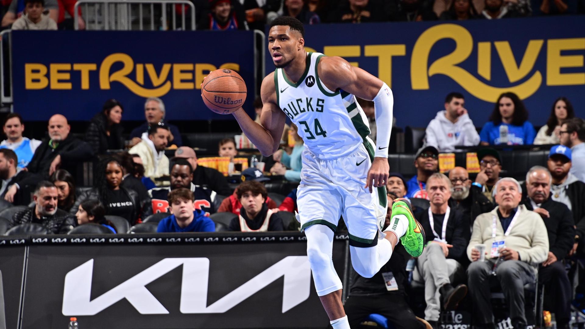 Giannis Antetokounmpo drops 28 points on 10-of-11 shooting as the Bucks take down the Pistons 128-107.