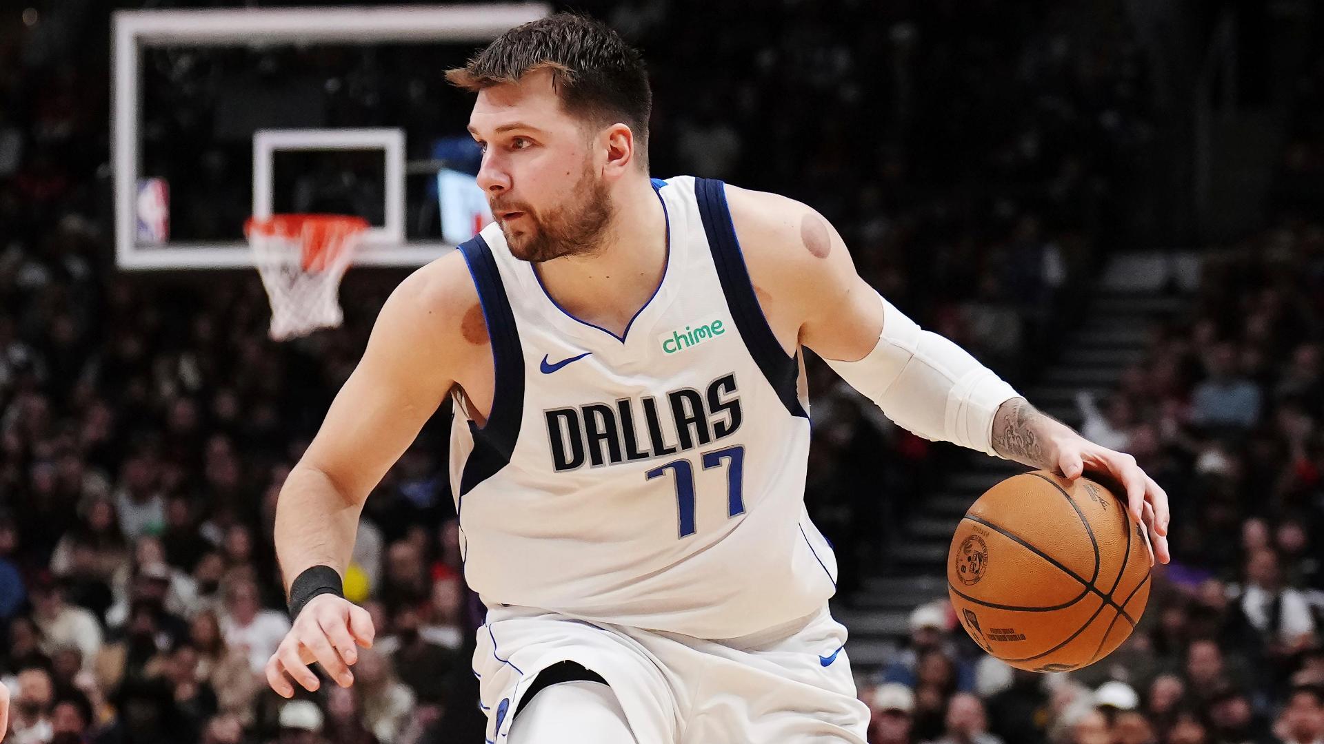 Luka Doncic goes off for 30 points, 13 rebounds and 11 assists to lead the Mavericks to a win over the Raptors.