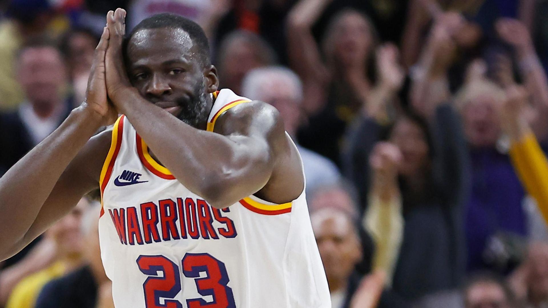 Draymond Green speeds past Rudy Gobert and throws it down before hitting Steph Curry's signature "night night" celebration.