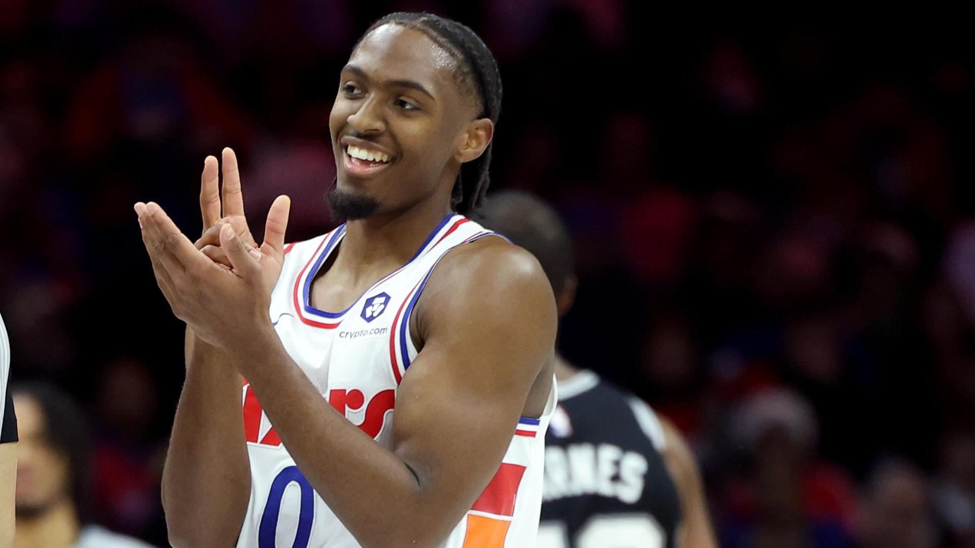 Tyrese Maxey drills a 3-pointer in crunch time to give the 76ers some breathing room in the final minute.
