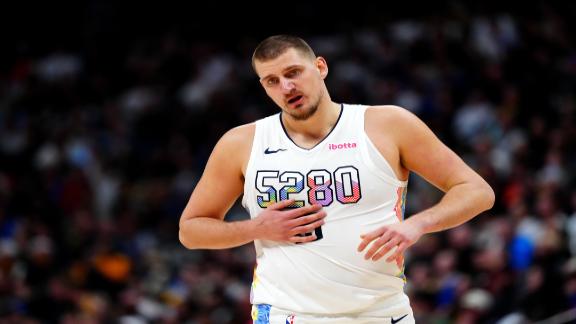 Nikola Jokic delivers a stellar 32-point performance, leading the Nuggets to a commanding victory against the Suns.
