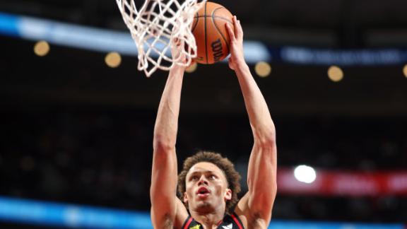 Dyson Daniels drops 18 points, eight boards, three steals and a block to help the Hawks come out on top against Josh Giddey and the Bulls in an all-Aussie battle.